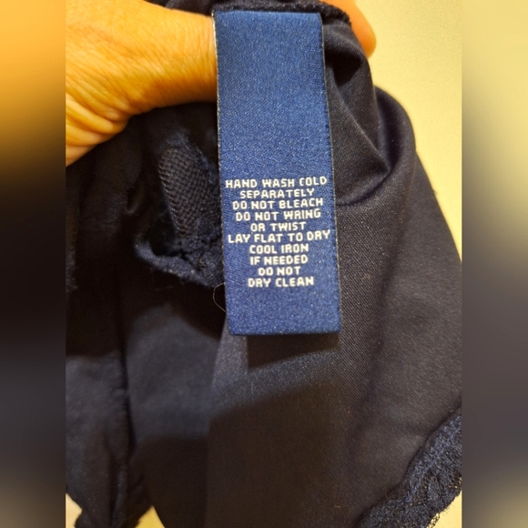 Chaps size 10 navy floral lace cap sleeve V neck criss cross fit and flare dress - Picture 4 of 6